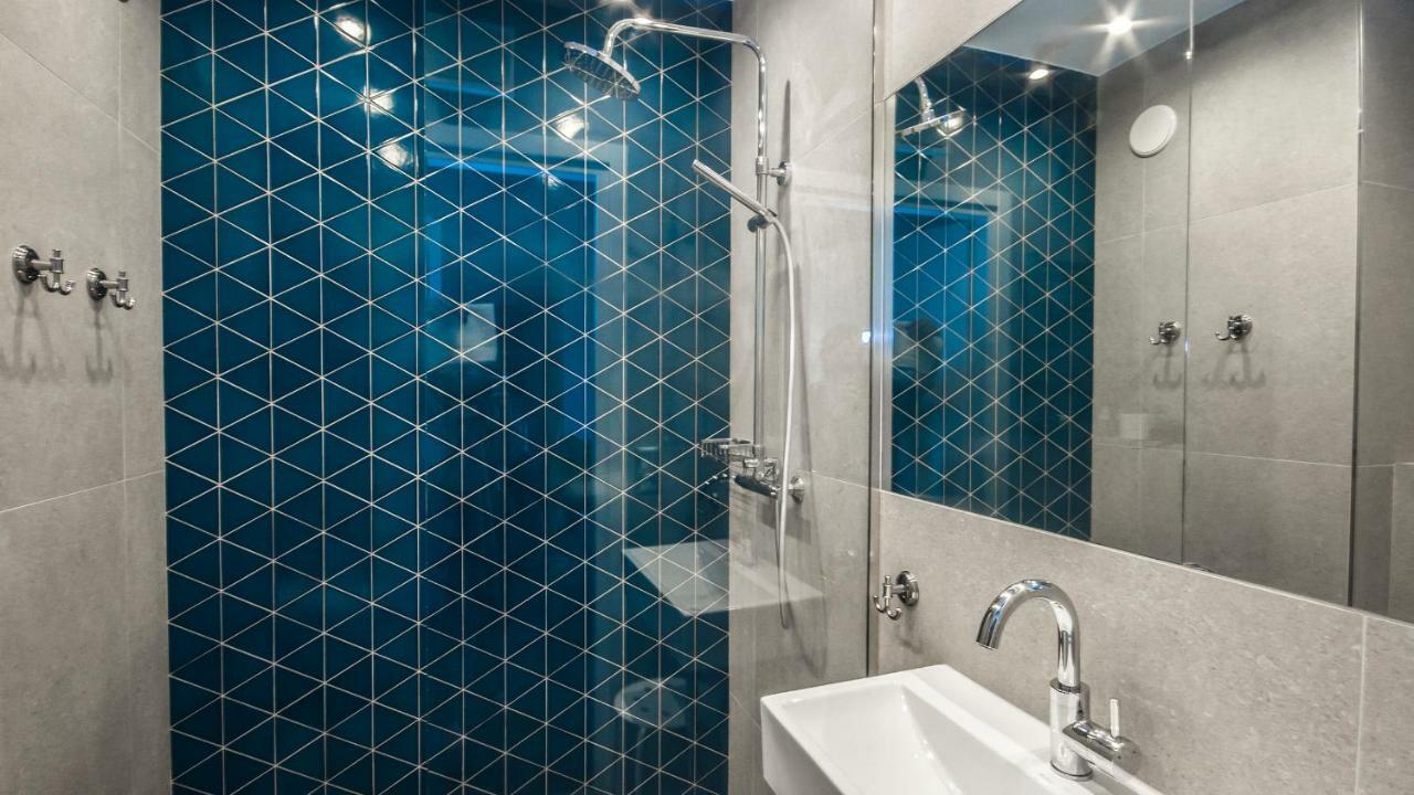 Egh Waterlane Island Apartment Гданськ Екстер'єр фото